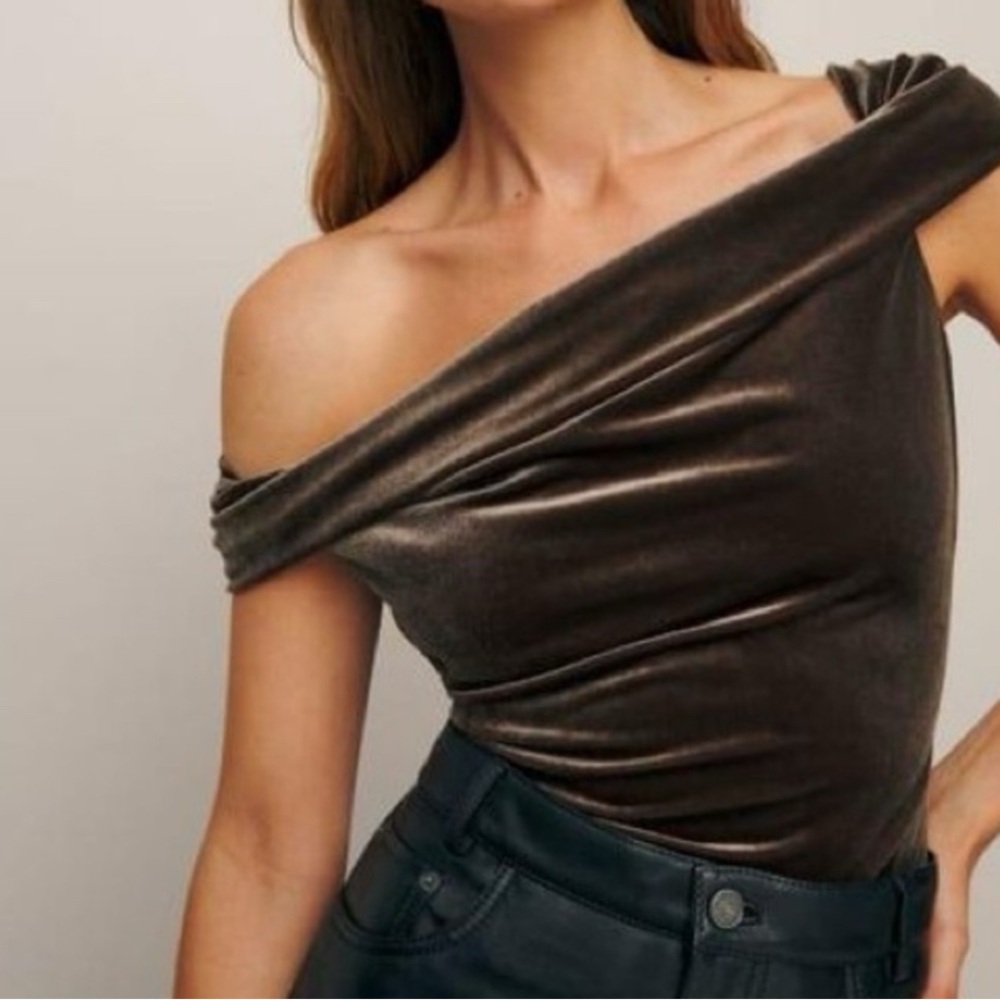 Reformation Cello Brown Velvet Top Size M